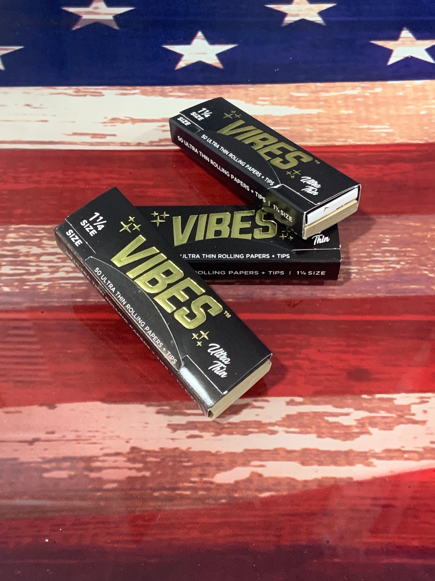 Vibes Rolling Papers 1.25" WITH TIPS 3k Combo